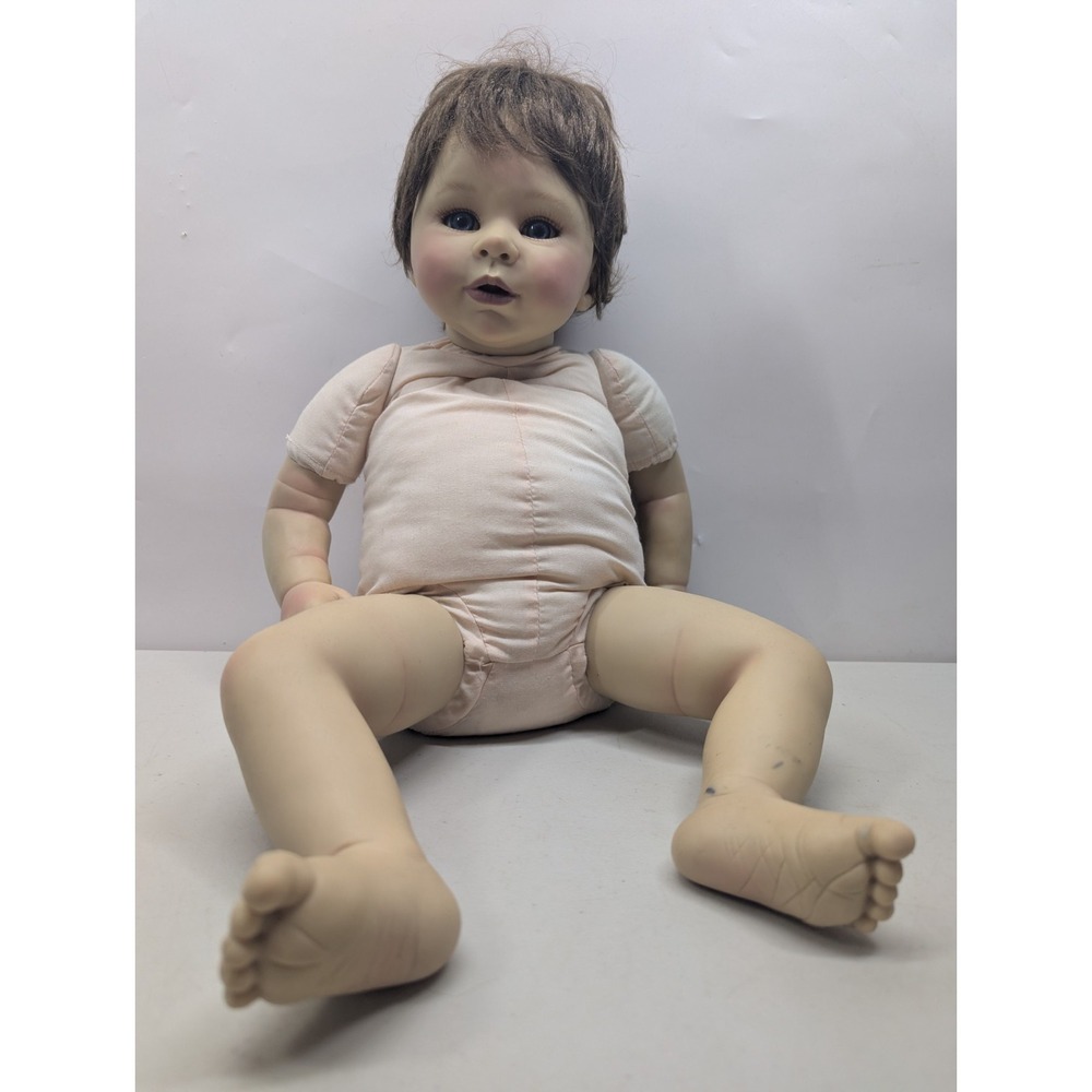 Danbury Mint Laura Tuzio Ross  Baby Doll Lifelike Realistic Artist Rare *Read